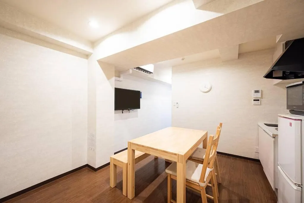 Hotel Mon -門- 302 Ósaka